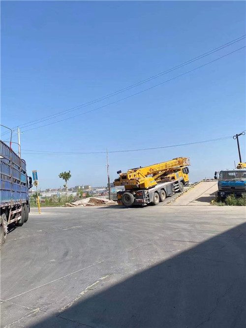 长海县25吨吊车的租赁价格大概是多少？